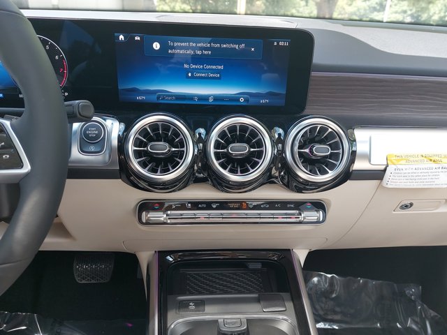 2026 Mercedes-Benz GLB 250 Image 32 of 39