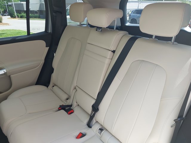 2026 Mercedes-Benz GLB 250 Image 14 of 39