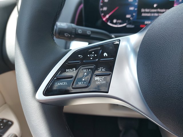 2026 Mercedes-Benz GLB 250 Image 33 of 39