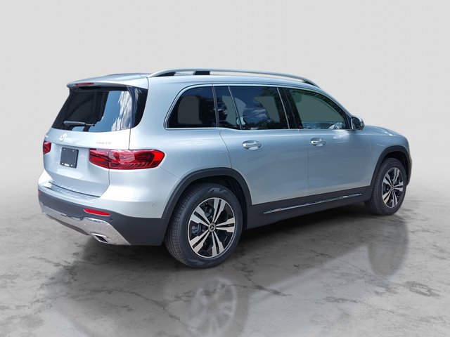 2026 Mercedes-Benz GLB 250 Image 5 of 39