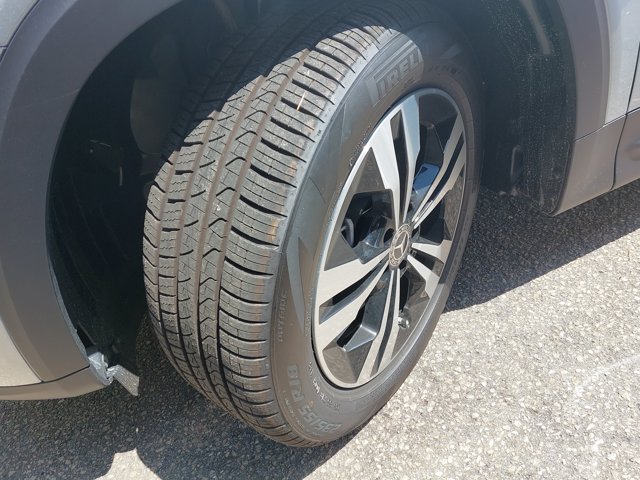 2026 Mercedes-Benz GLB 250 Image 10 of 39