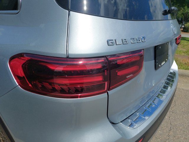 2026 Mercedes-Benz GLB 250 Image 37 of 39