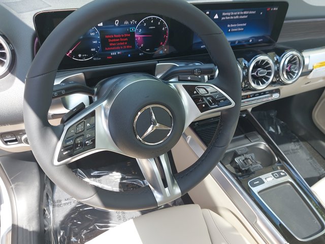 2026 Mercedes-Benz GLB 250 Image 19 of 39