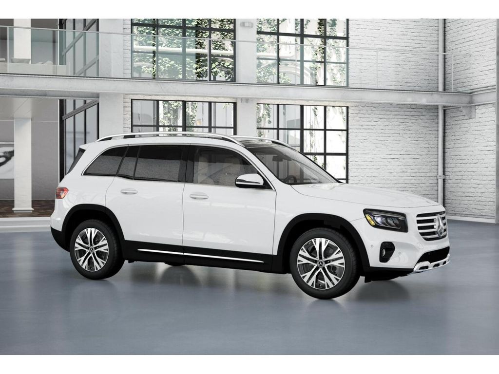 2026 Mercedes-Benz GLB 250 Image 10 of 42