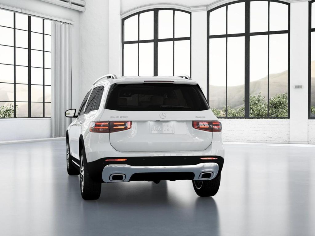 2026 Mercedes-Benz GLB 250 Image 29 of 42