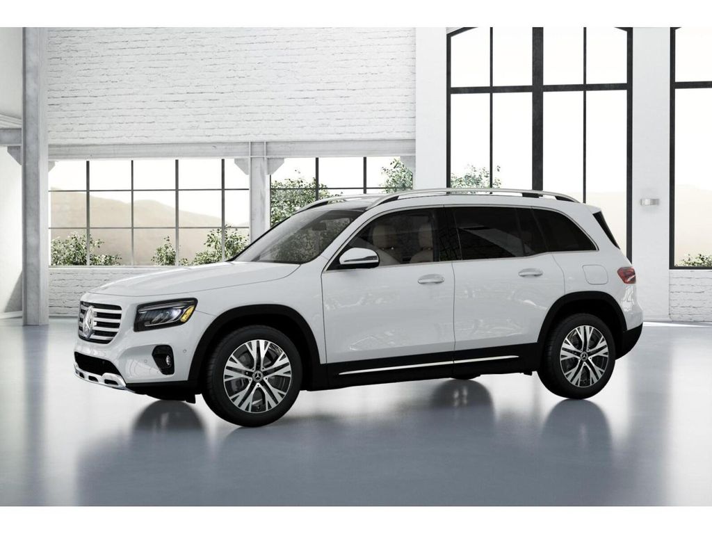 2026 Mercedes-Benz GLB 250 Image 3 of 42