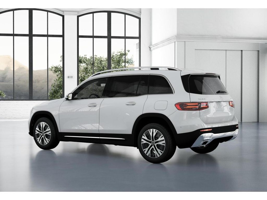 2026 Mercedes-Benz GLB 250 Image 33 of 42