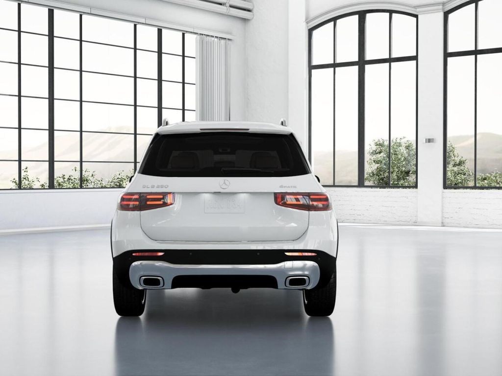 2026 Mercedes-Benz GLB 250 Image 28 of 42