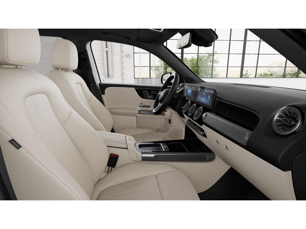 2026 Mercedes-Benz GLB 250 Image 42 of 42