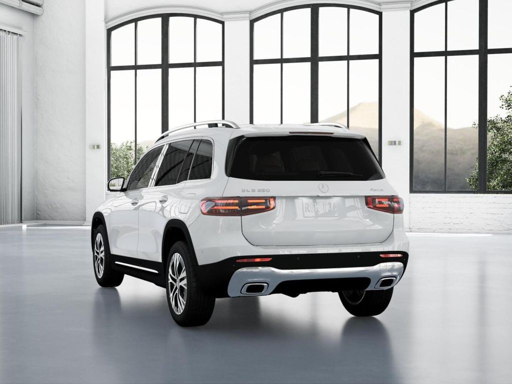 2026 Mercedes-Benz GLB 250 Image 32 of 42