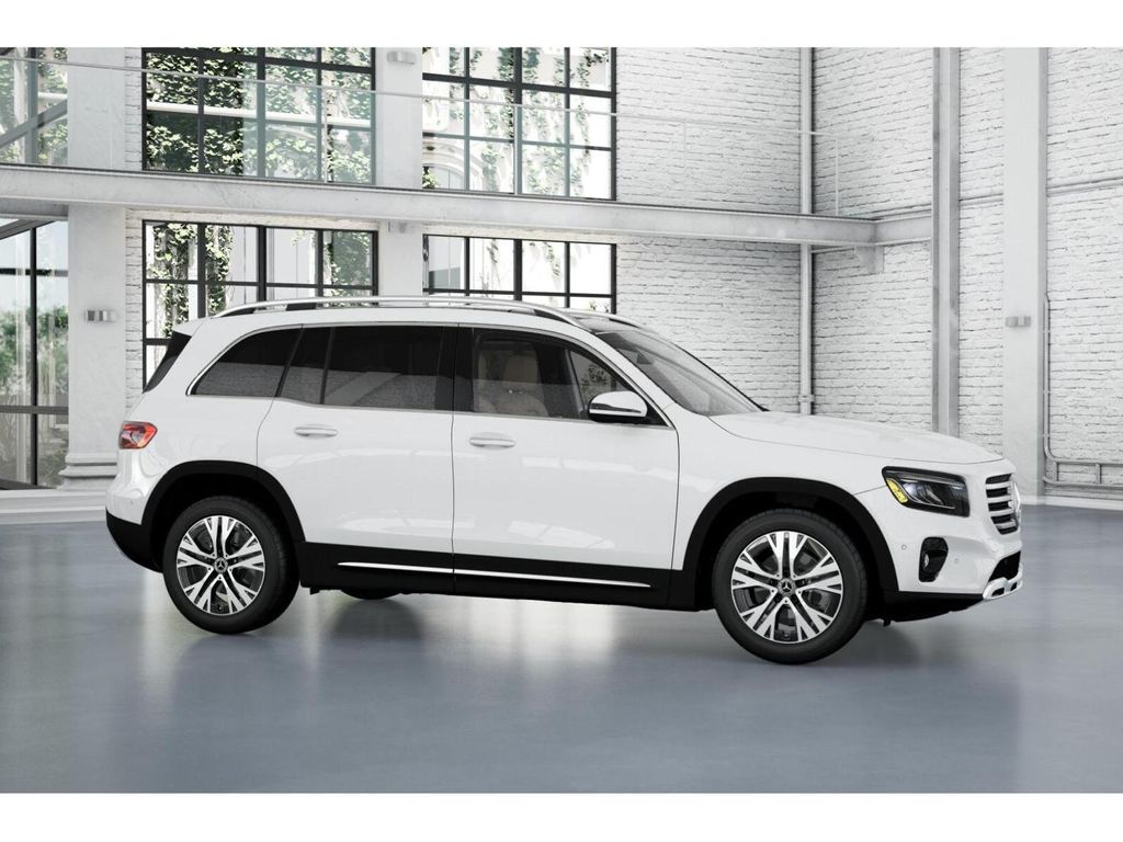 2026 Mercedes-Benz GLB 250 Image 14 of 42