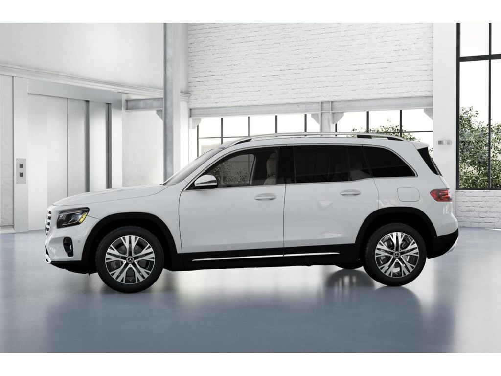 2026 Mercedes-Benz GLB 250 Image 38 of 42