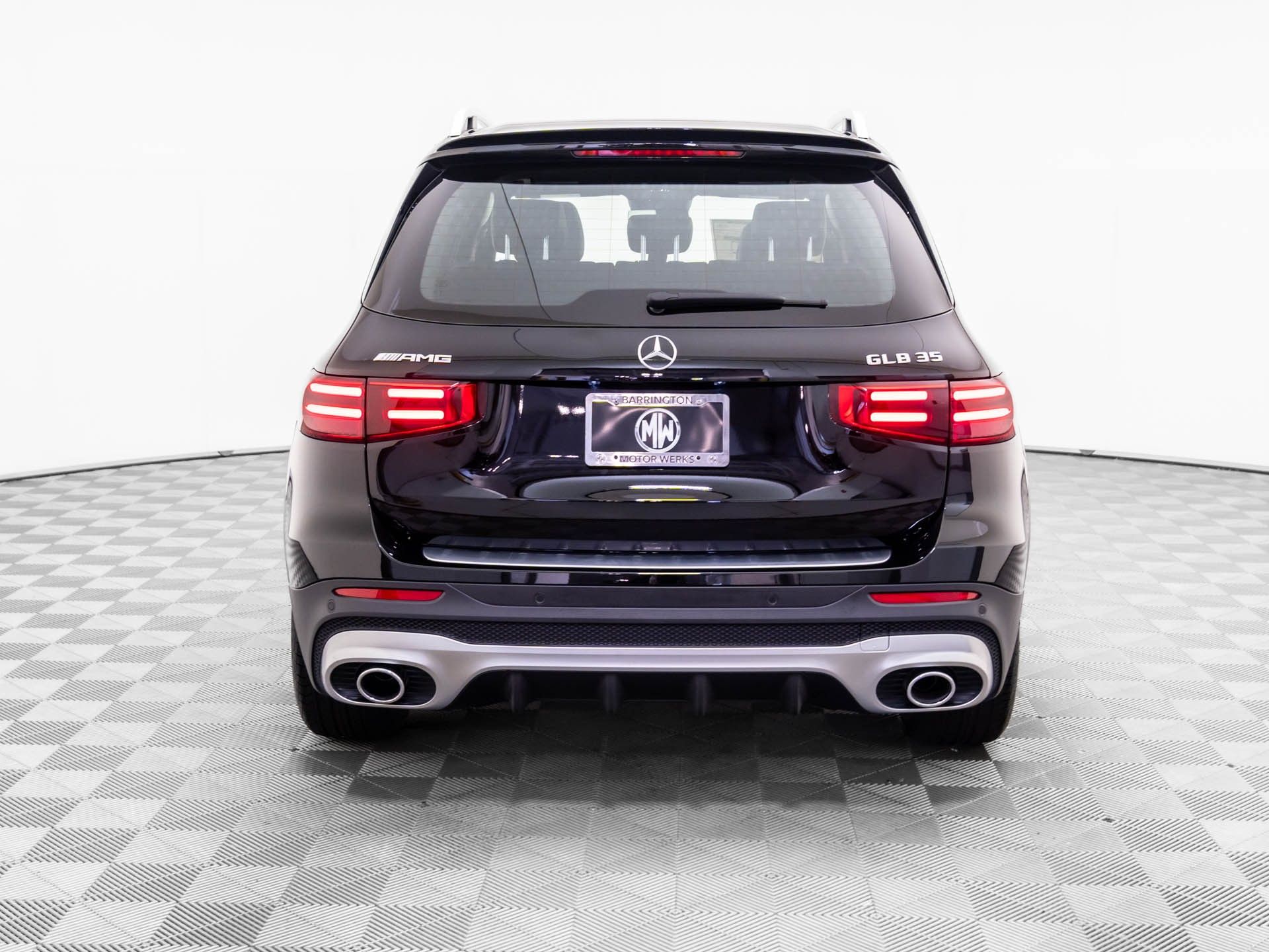 2026 Mercedes-Benz GLB AMG 35 Image 7 of 40