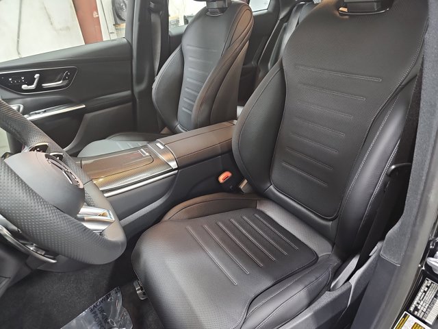 2026 Mercedes-Benz GLC AMG 43 Image 14 of 38