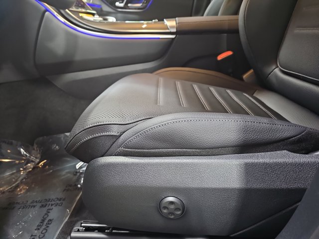 2026 Mercedes-Benz GLC AMG 43 Image 26 of 38