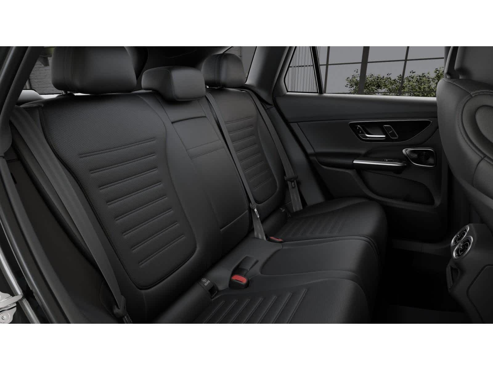 2026 Mercedes-Benz GLC 300 Image 38 of 41