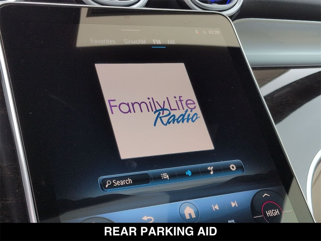 2026 Mercedes-Benz GLC 300 Image 17 of 30