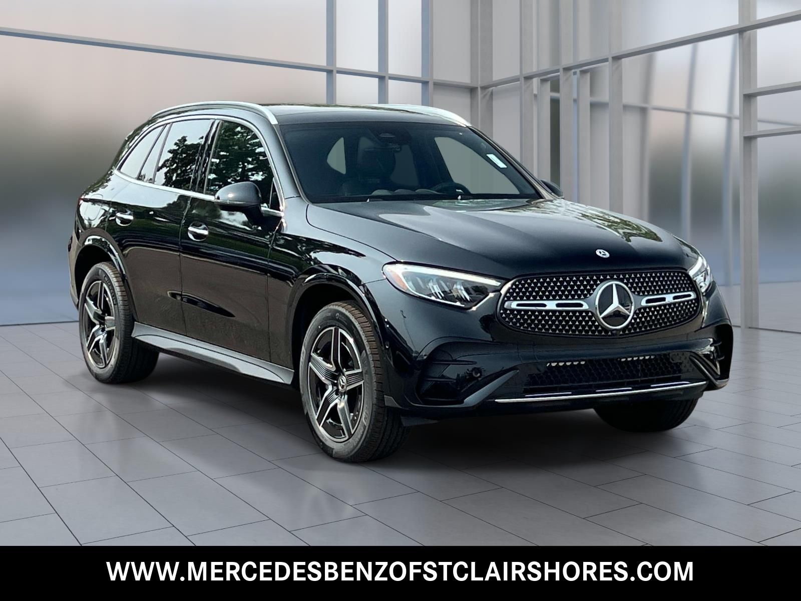 2026 Mercedes-Benz GLC 300 Image 3 of 32