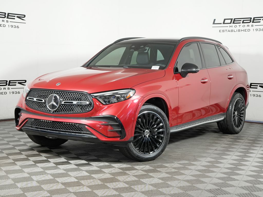 2026 Mercedes-Benz GLC 300 Image 1 of 31
