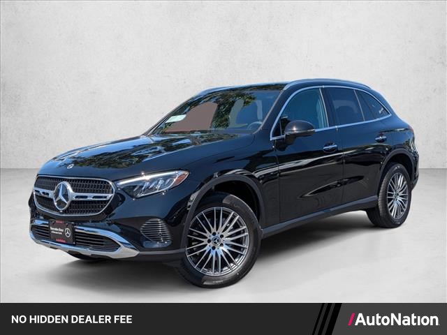 2026 Mercedes-Benz GLC 300 Image 1 of 18