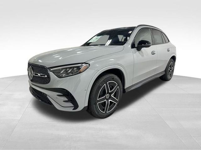 2026 Mercedes-Benz GLC 300 Image 1 of 20