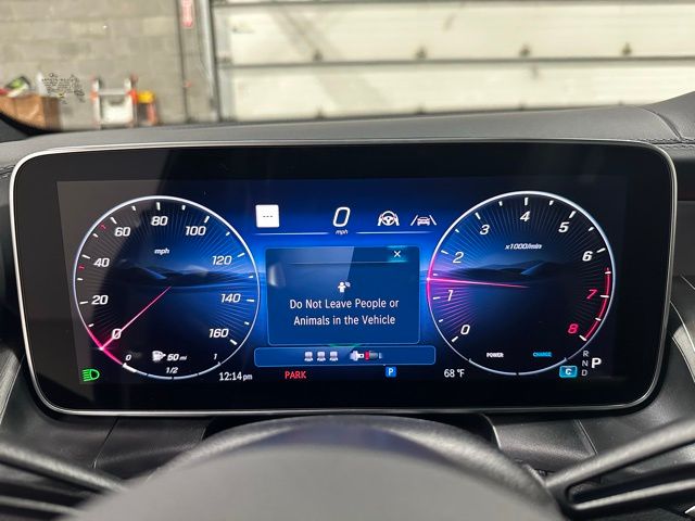 2026 Mercedes-Benz GLC 300 Image 17 of 20