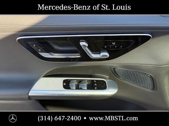 2026 Mercedes-Benz GLC 300 Image 11 of 21