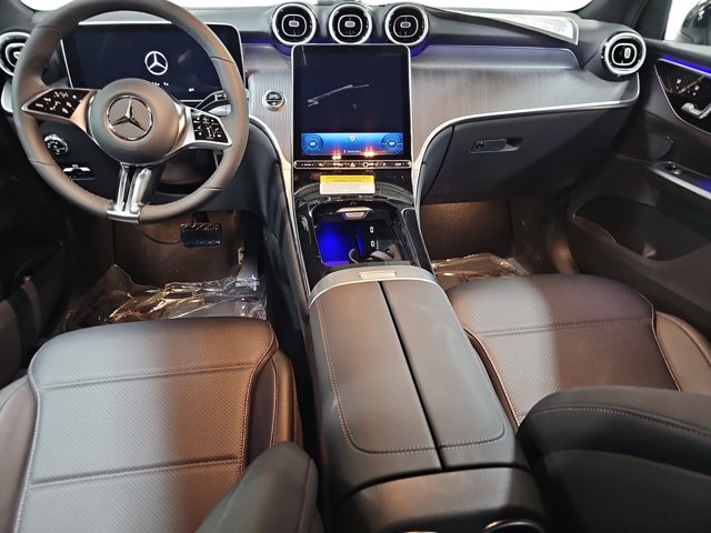 2026 Mercedes-Benz GLC 300 Image 19 of 37