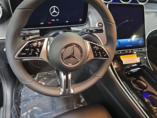 2026 Mercedes-Benz GLC 300 Image 20 of 37