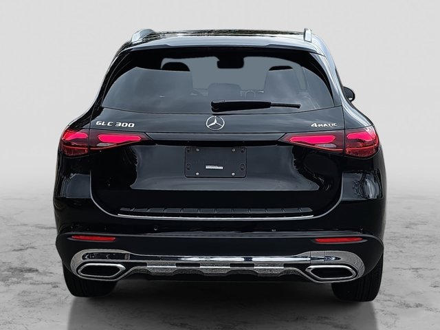 2026 Mercedes-Benz GLC 300 Image 6 of 37