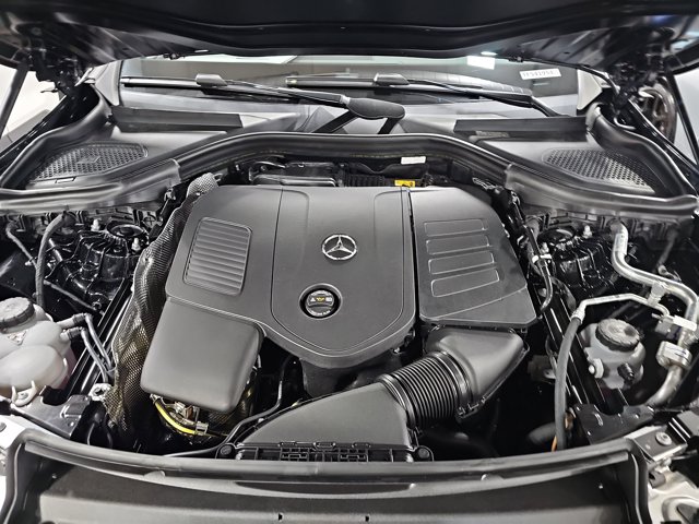 2026 Mercedes-Benz GLC 300 Image 9 of 37