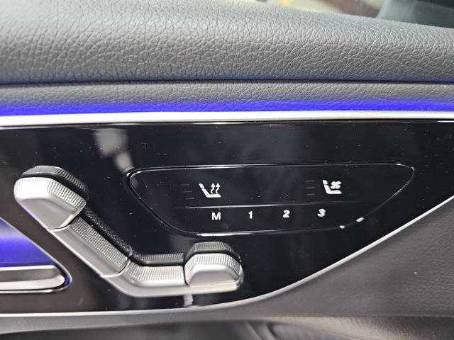 2026 Mercedes-Benz GLC 300 Image 36 of 37