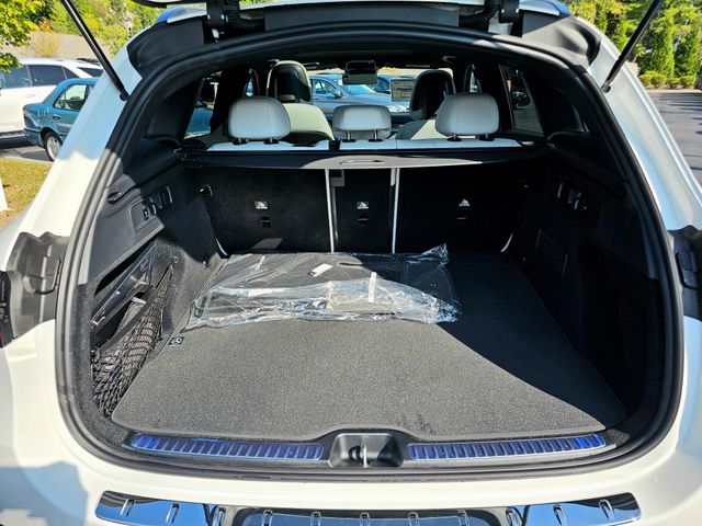 2026 Mercedes-Benz GLC 300 Image 9 of 36