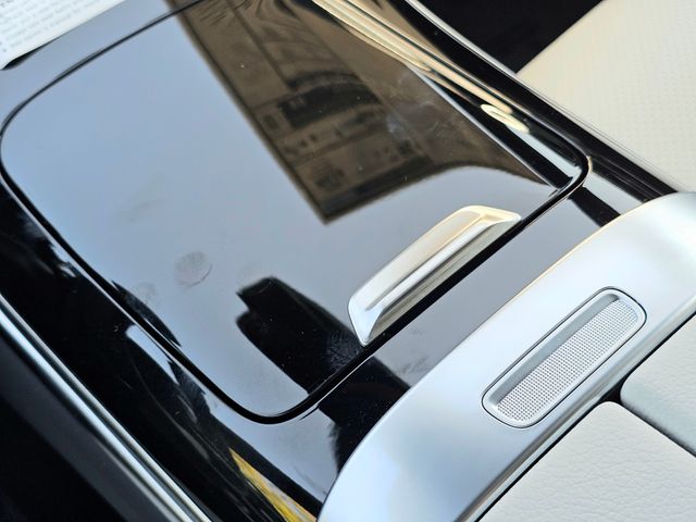 2026 Mercedes-Benz GLC 300 Image 26 of 36