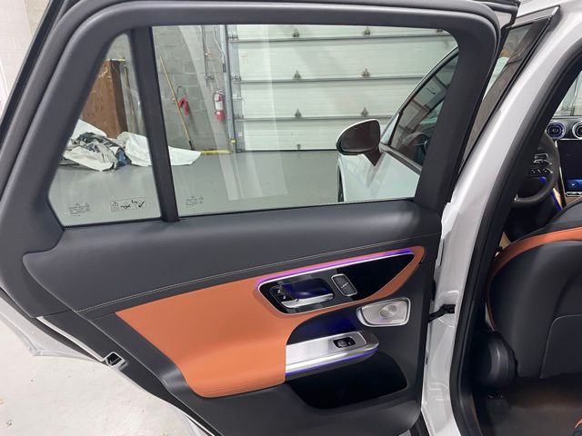 2026 Mercedes-Benz GLC 300 Image 15 of 15