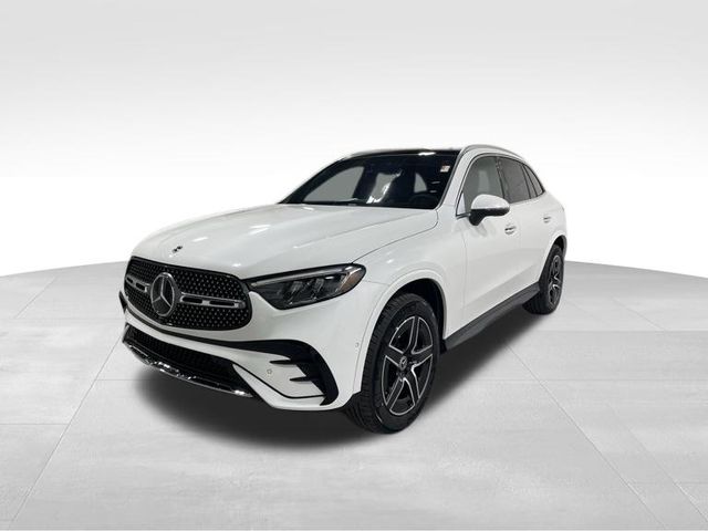 2026 Mercedes-Benz GLC 300 Image 1 of 15