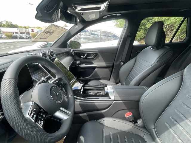 2026 Mercedes-Benz GLC 300 Image 9 of 9