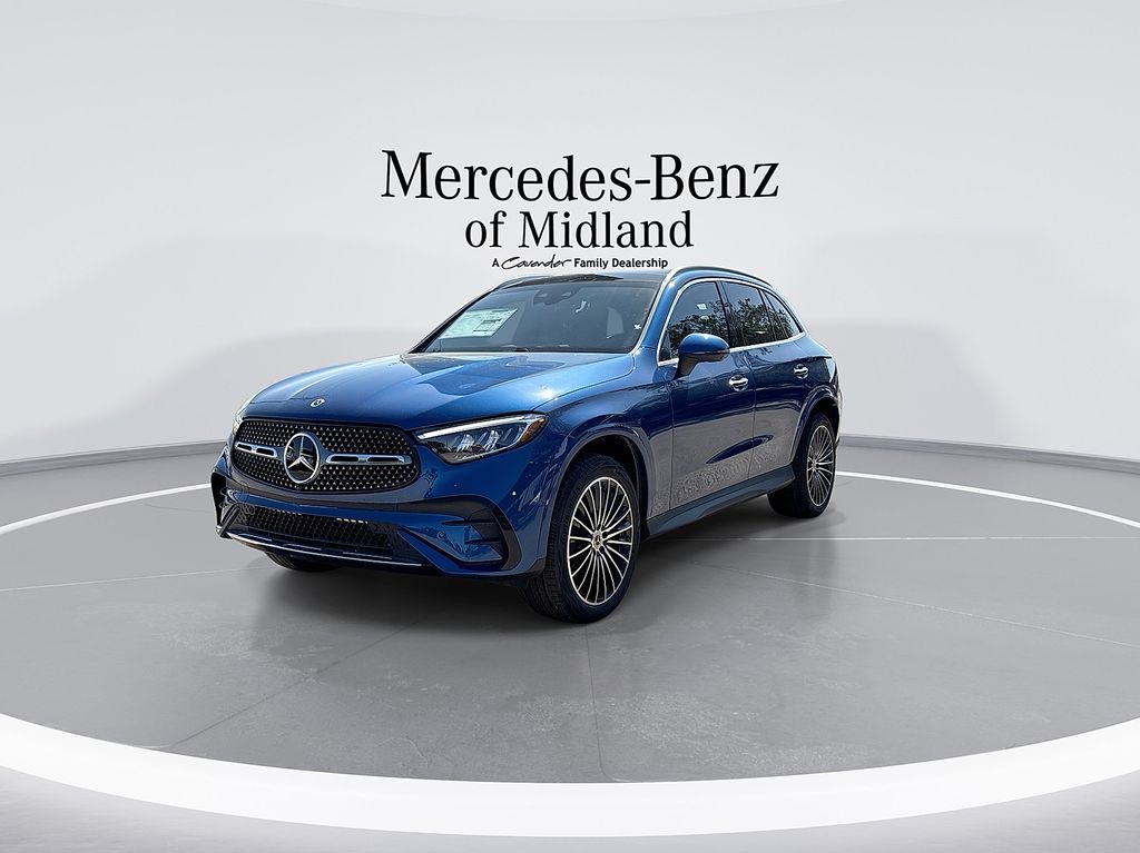 2026 Mercedes-Benz GLC 300 Image 1 of 22