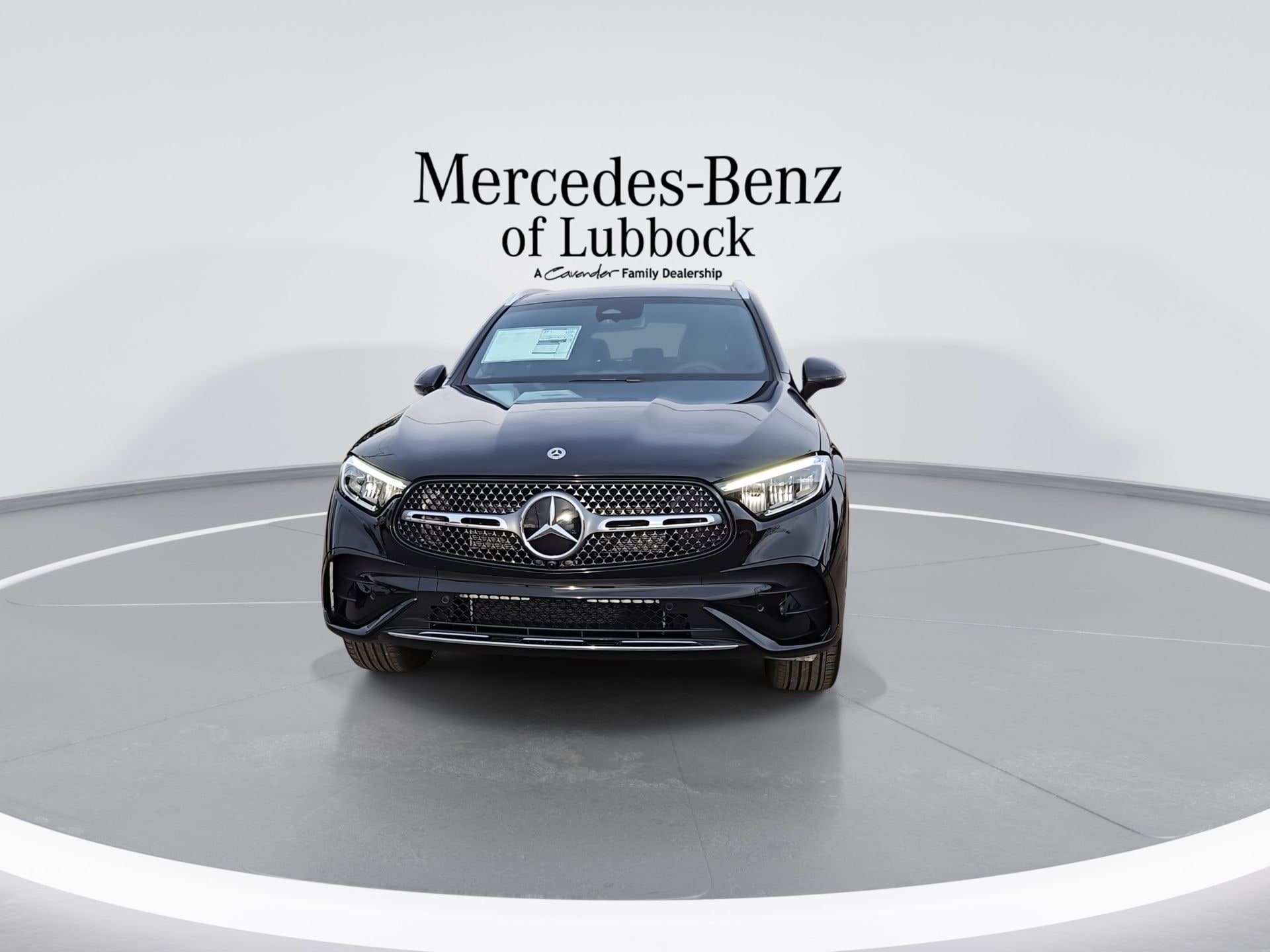 2026 Mercedes-Benz GLC 300 Image 3 of 22