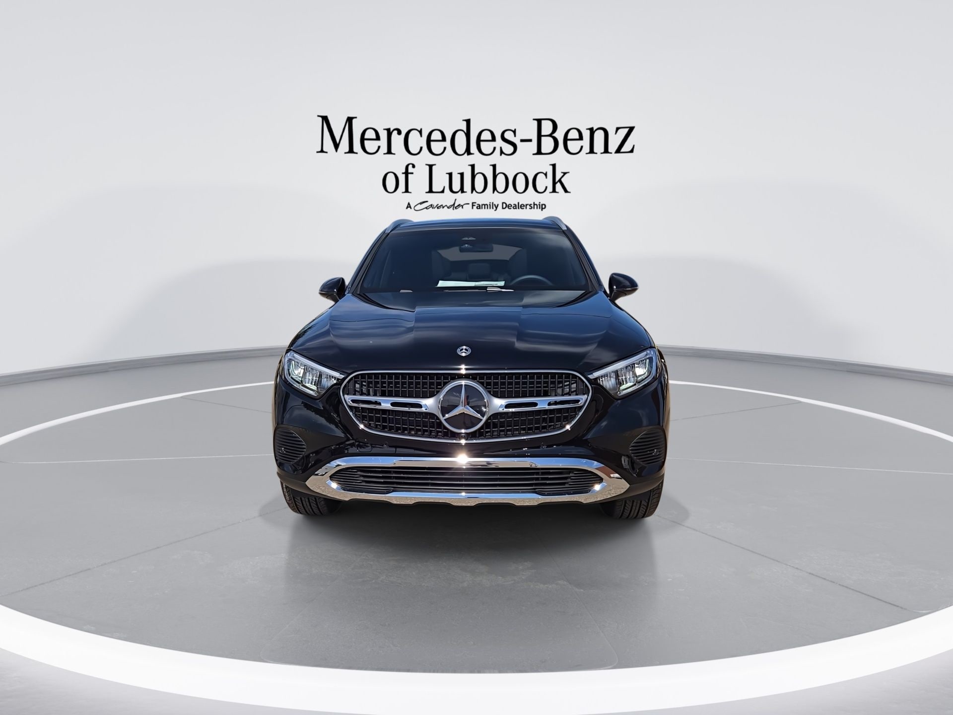 2026 Mercedes-Benz GLC 300 Image 3 of 22