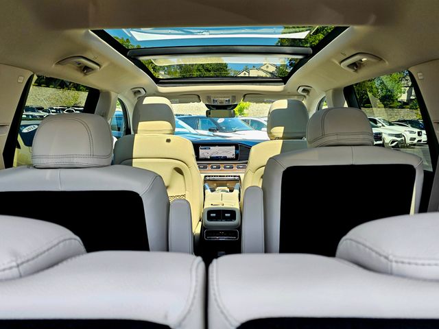 2026 Mercedes-Benz GLS 450 Image 22 of 39
