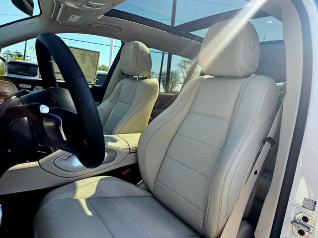 2026 Mercedes-Benz GLS 450 Image 12 of 39