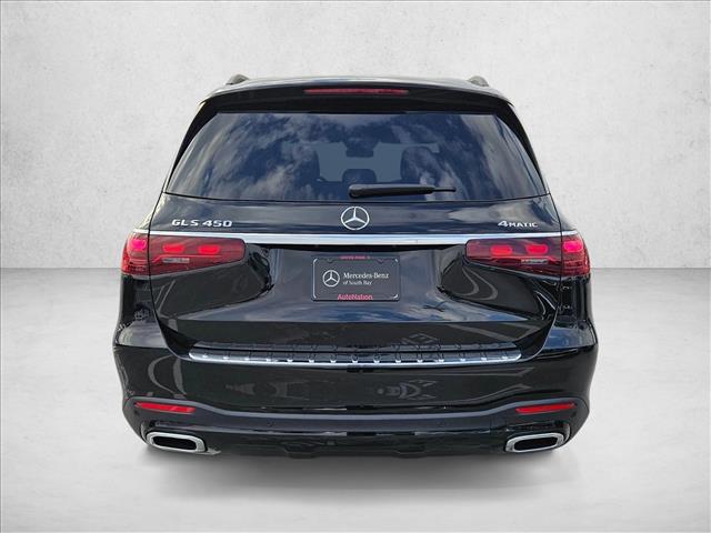 2026 Mercedes-Benz GLS 450 Image 5 of 18
