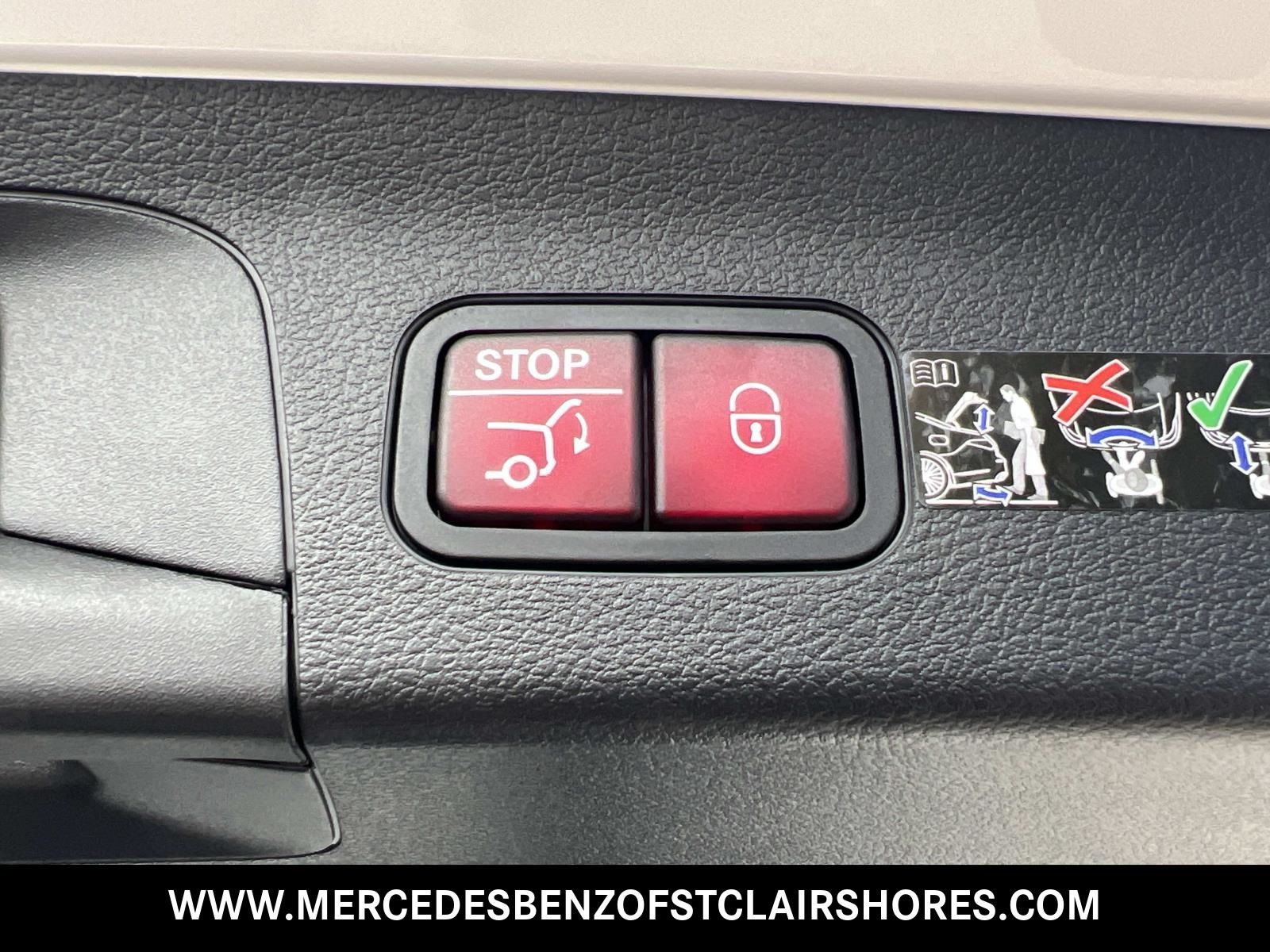 2026 Mercedes-Benz GLS 450 Image 33 of 38