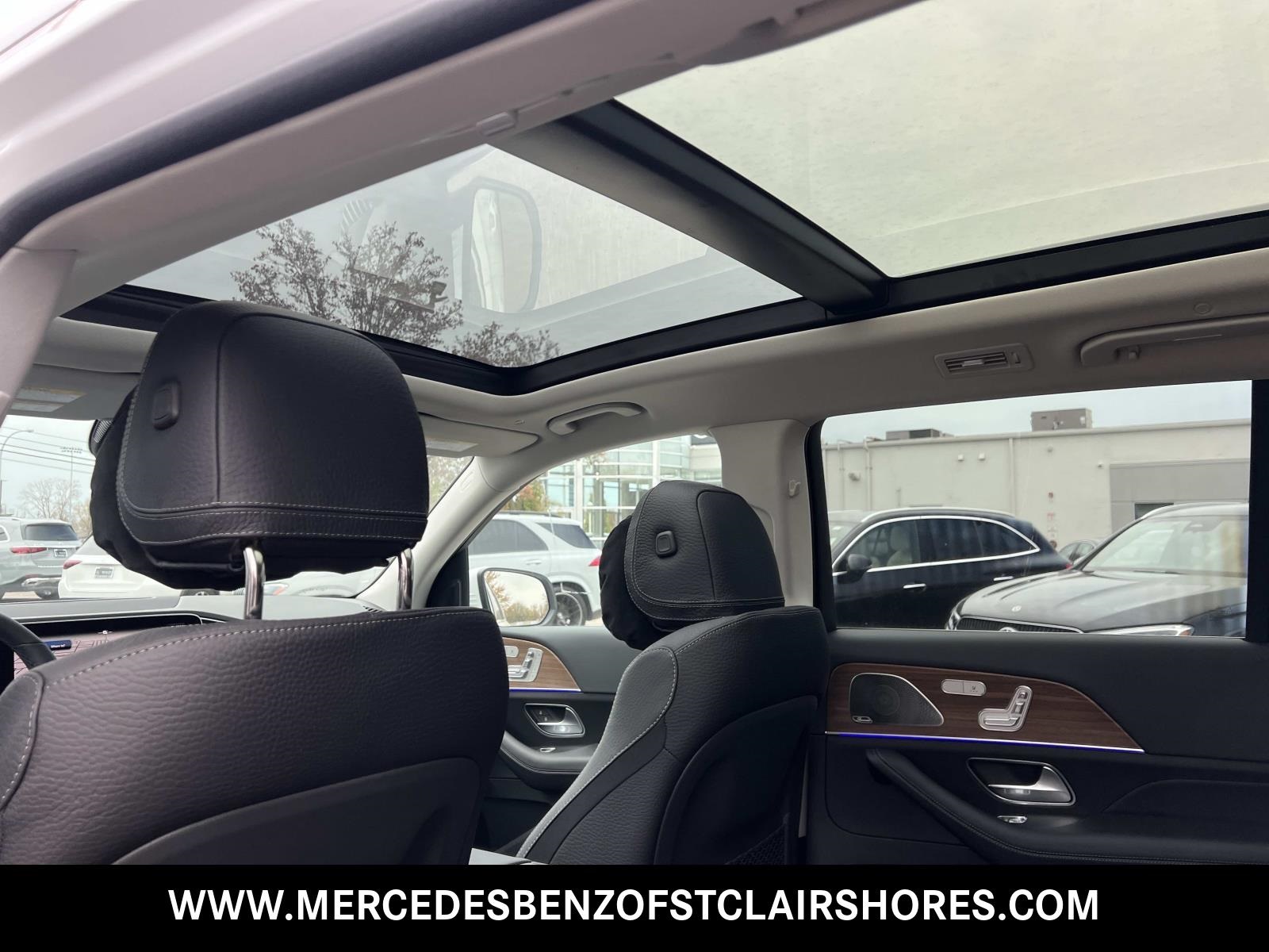 2026 Mercedes-Benz GLS 450 Image 18 of 38