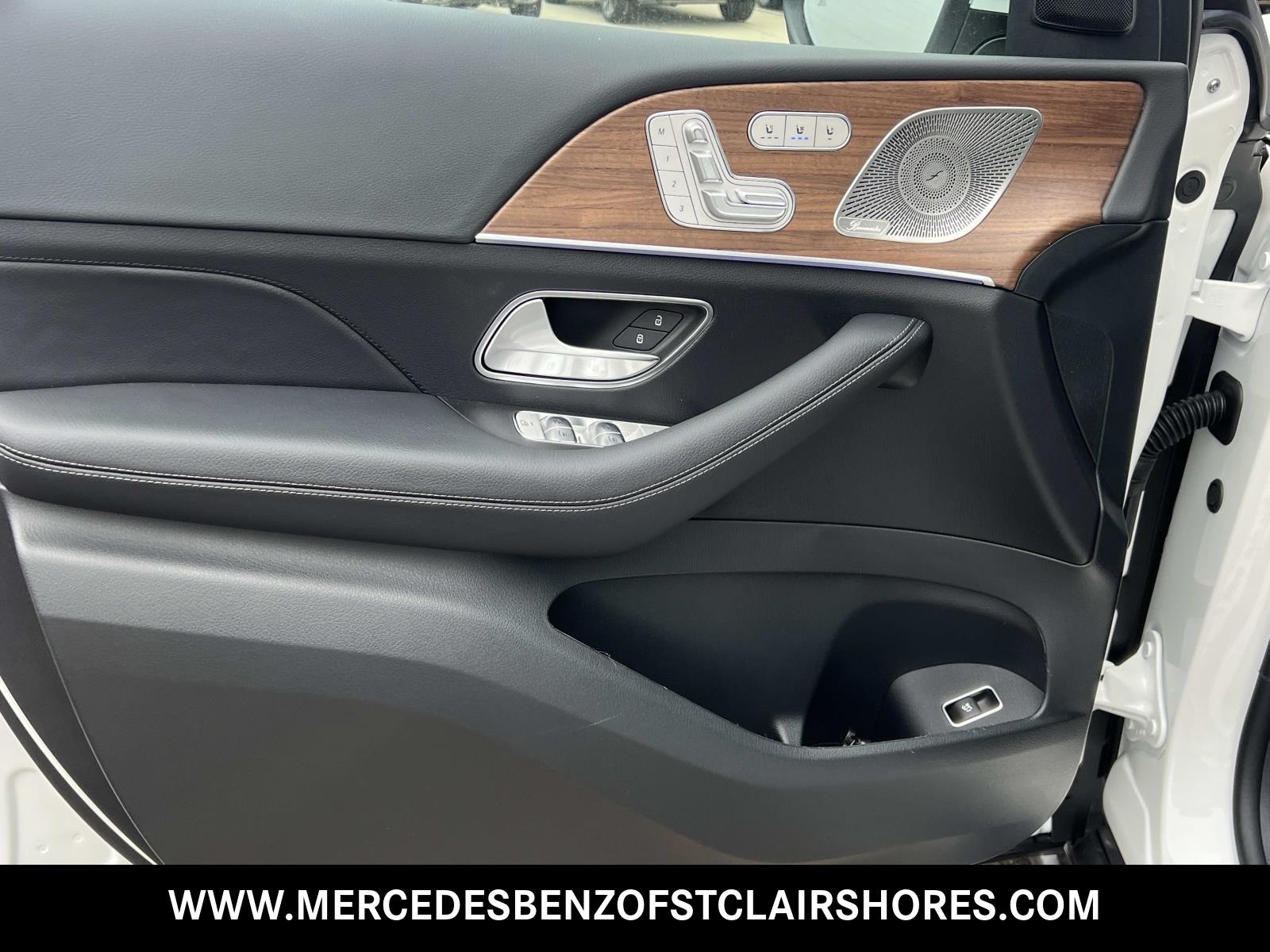 2026 Mercedes-Benz GLS 450 Image 22 of 38