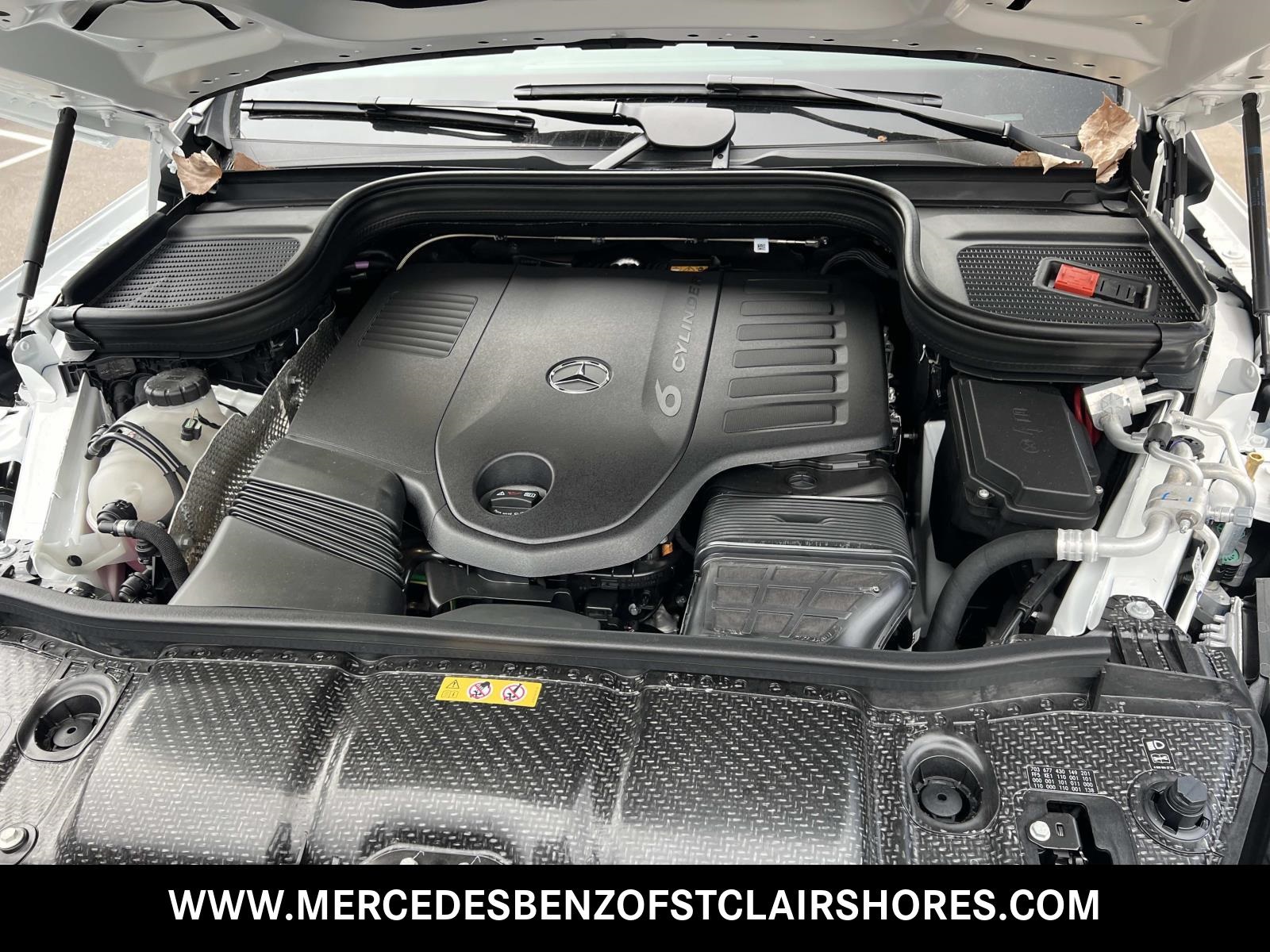 2026 Mercedes-Benz GLS 450 Image 10 of 38