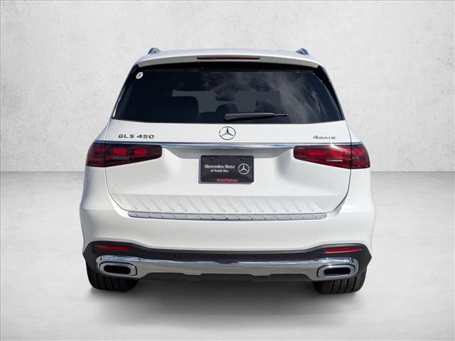 2026 Mercedes-Benz GLS 450 Image 5 of 19