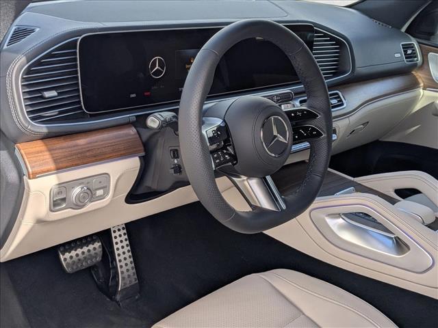 2026 Mercedes-Benz GLS 450 Image 13 of 19