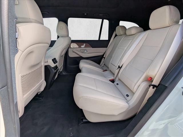 2026 Mercedes-Benz GLS 450 Image 10 of 19